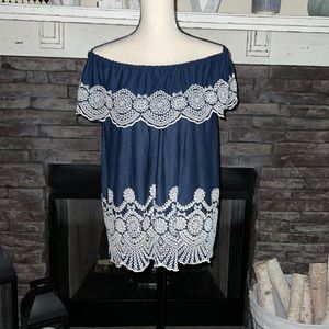 NWT Fever Brand Embroidered Top